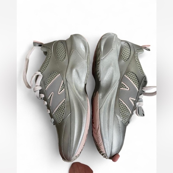NEW GANNI x New Balance Silver and Pink WRPD Runner UNISEX main image 8